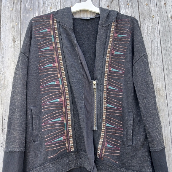 Miss Me Zip Up Hooded Sweatshirt Womens Size S Embroidered Detail Thumb Holes - Picture 6 of 6